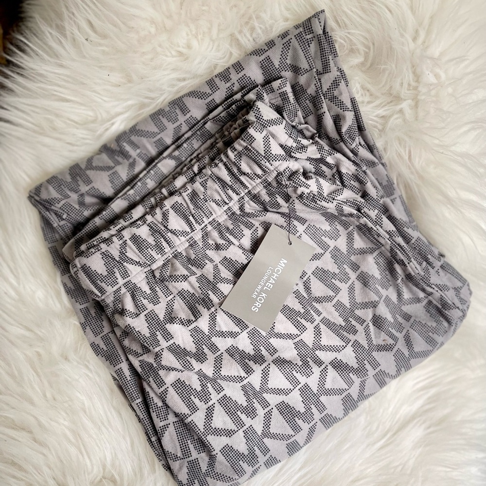 NWT Michael Kors pants size M in Grey